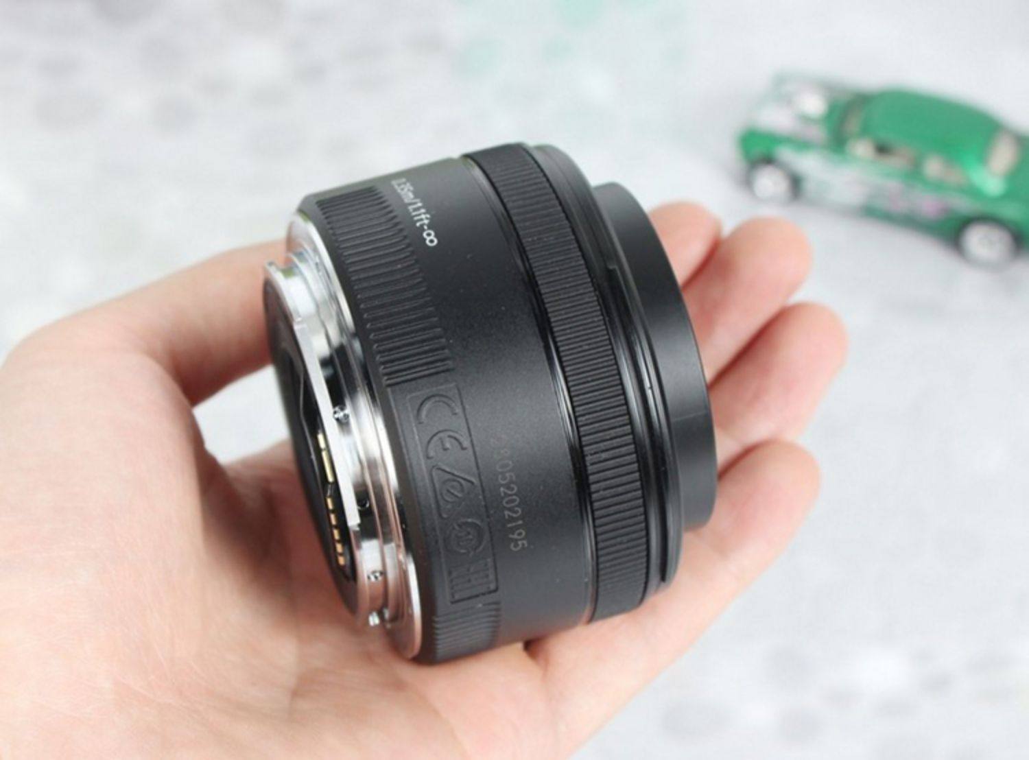 佳能50mm /f1.8 stm 三代新款小痰盂 50 1.