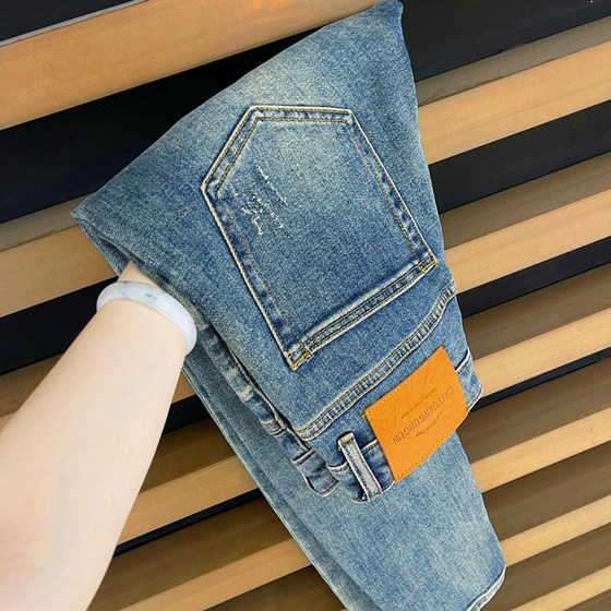 High-end light luxury/9-point jeans for men/new retro blue/nostalgic washing/strength slim-fitting trousers for small feet
High-end light luxury/9-point jeans for men/new retro blue/nostalgic washing/strength slim-fitting trousers for small feet