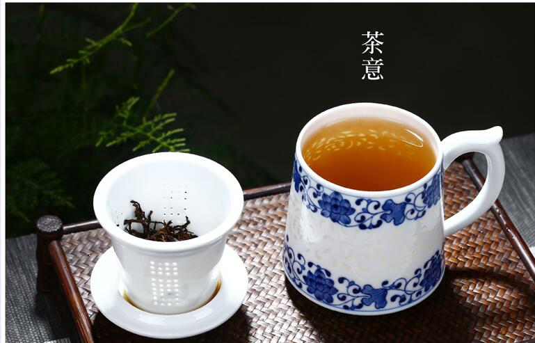 Jingdezhen ceramic hand - made porcelain and exquisite tea cup with lid tank filter cup home office conference room