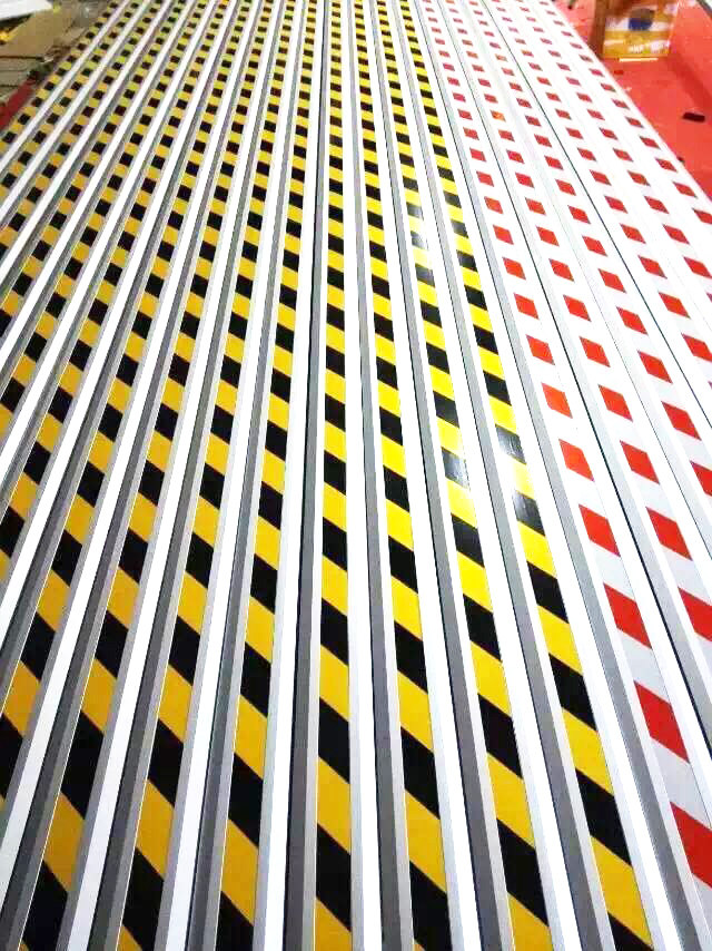 开门红杆子 86mm宽 45mm高 6米长 红1门道闸杆 门襟挡车杆 车库_7折