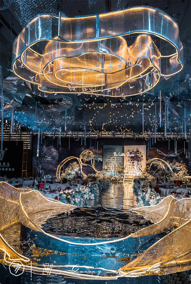 新款婚庆道具铁艺贴纱假山路引婚礼圆形t台装饰摆件舞台假山围栏