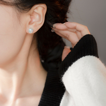 Japan-South Korea Fish Ji Dazzling Light Bulb Pearl Ear Nail Small Crowddesign Advanced Sensation Ear Accessories Small Earrings Woman New