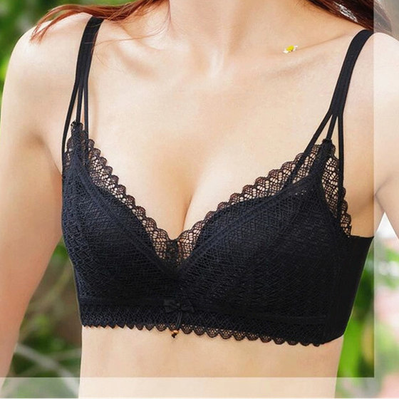 The same style as Ou Shiyu, baby cotton thickened A small breast, non-empty cup gathered bra, sexy lace edge, traceless women's underwear
The same style as Ou Shiyu, baby cotton thickened A small breast, non-empty cup gathered bra, sexy lace edge, traceless women's underwear