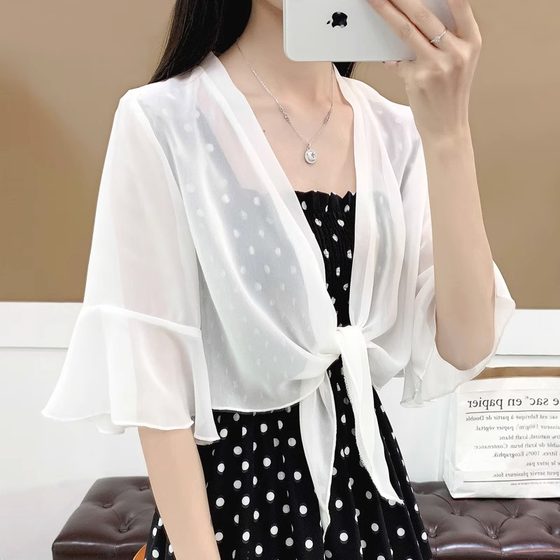 Chiffon shawl paired with camisole skirt, chiffon sun protection shirt, outer top, summer thin short cardigan, small camisole Chiffon shawl paired with camisole skirt, chiffon sun protection shirt, outer top, summer thin short cardigan, small camisole