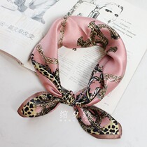 Pink BAO WEN fashion Korean version of Mulberry Silk Silk Silk Silk small square scarf scarf women autumn and winter decoration Hangzhou Silk