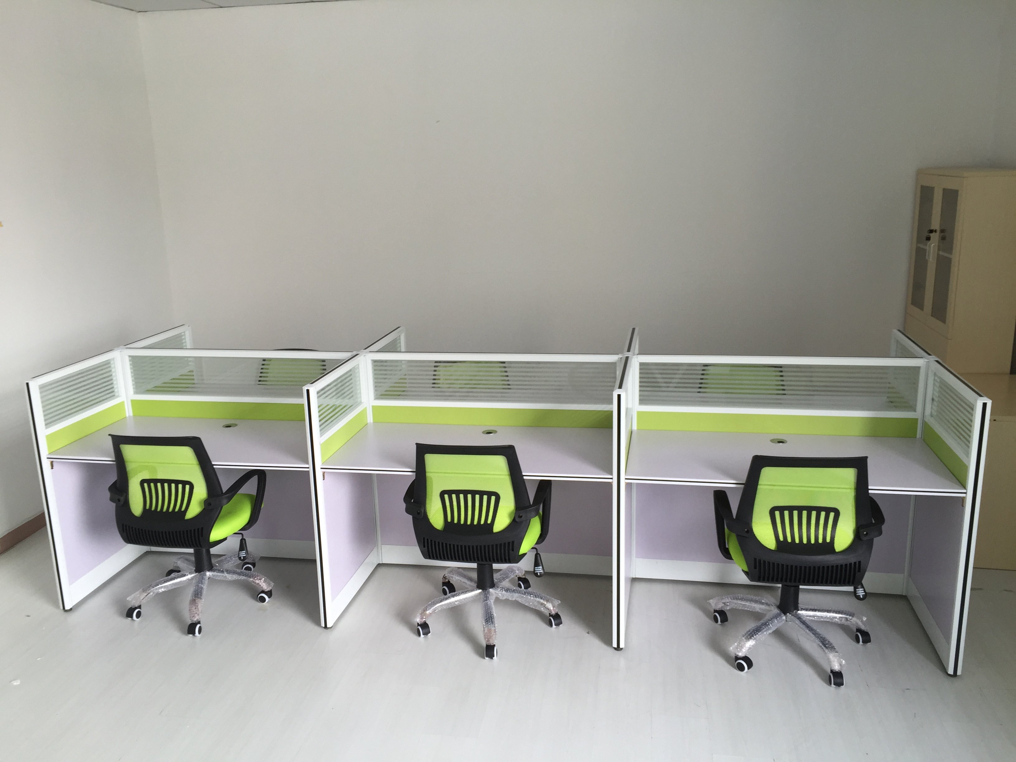 现货四人位屏风工作位卡座电销卡位组合员工职员桌办公室工位桌椅