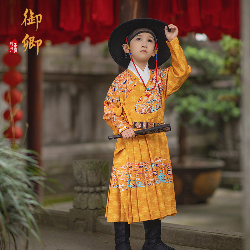 Xia Xiaocheng restores Ming-made child Han clothes boy flying fish to suit girl baby Little Master's clothing and clothing for autumn and winter ancient clothes-Taobao