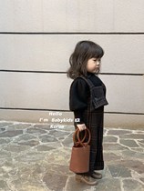Korean childrens clothing 2022 Winter womens baby retro plaid hair back with pants foam sleeves sweaters Two suits Han