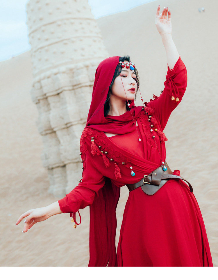 西域风情古装婚纱照舞蹈旅游沙漠衣服敦煌女西域风情女装穿搭拍摄