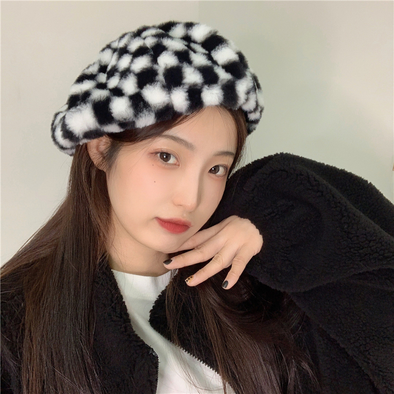 South Korea (designer) Sandro Tarpin warm and cool ~ plush soft waxy checkerboard Gebere hat for women