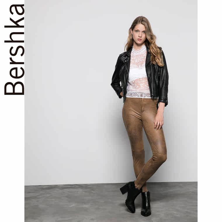 Bershka Bershka 背部装饰透明 T 恤衫 07233058