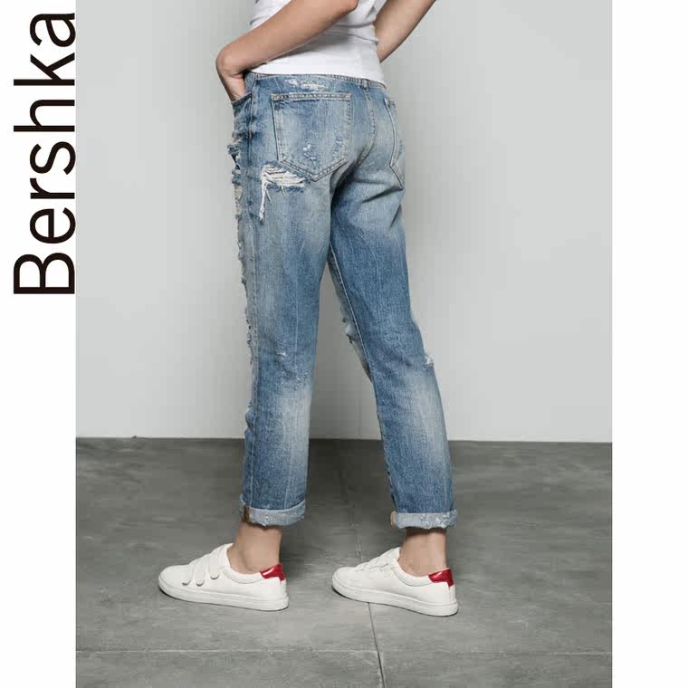 Bershka Bershka 乞丐风补丁装饰女友款牛仔裤 05014969