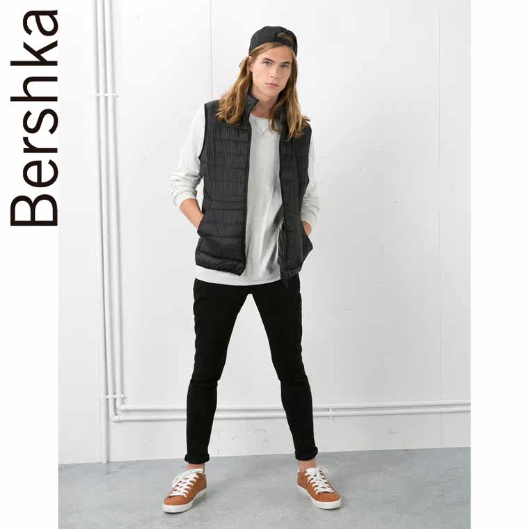 Bershka 彩色夹棉背心 08775138