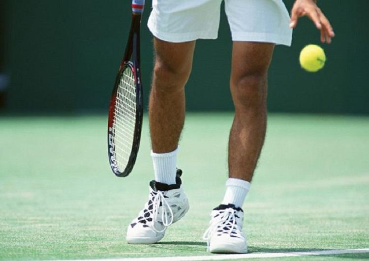 爱打扮(www.idaban.cn)，网球拍如何选？四个参数很重要8