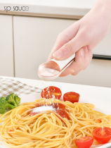 Japanese household salt control spoon quantitative spoon sprinkled salt spoon with hole pepper kitchen seasoning spoon metering spoon 6g salt limited spoon