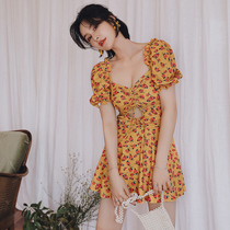 Swimsuit womens 2021 new conservative one-piece belly cover thin and sexy Korean ins wind fairy fan hot spring swimming suit