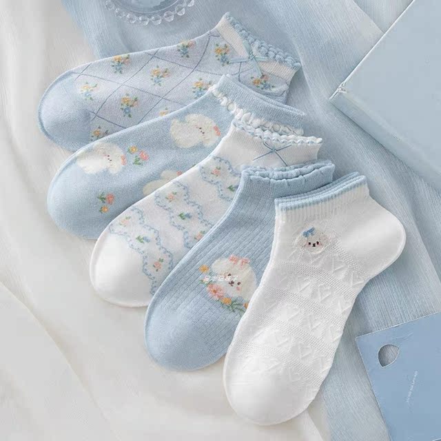 ຖົງຕີນສໍາລັບແມ່ຍິງພາກຮຽນ spring ແລະ summer ກາຕູນງາມງາມຝ້າຍສັ້ນທໍ່ເຮືອ socks silicone non-slip non-fall heel shallow mouth ladies invisible socks