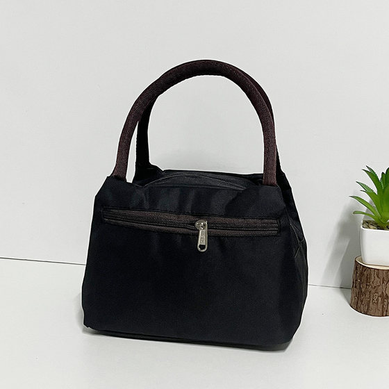 2024 new black handbag small and exquisite women's waterproof canvas bag middle-aged mother cloth bag
2024 new black handbag small and exquisite women's waterproof canvas bag middle-aged mother cloth bag