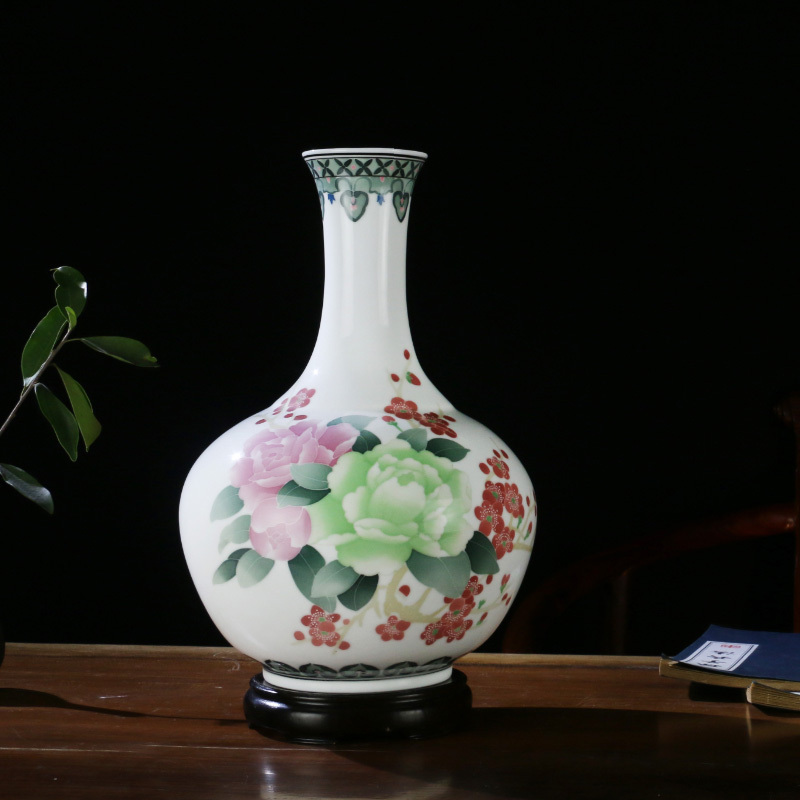 Under the liling glaze porcelain good remit mesa furnishing articles sitting room adornment vase colorful ceramics name plum blossom put hand - made of the design