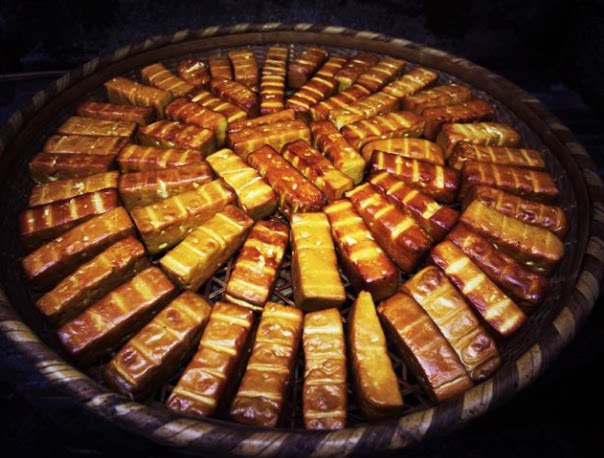 浙江美食永康特产传统工艺制作豆腐干烟熏香干小麦饼伴侣酒店食材