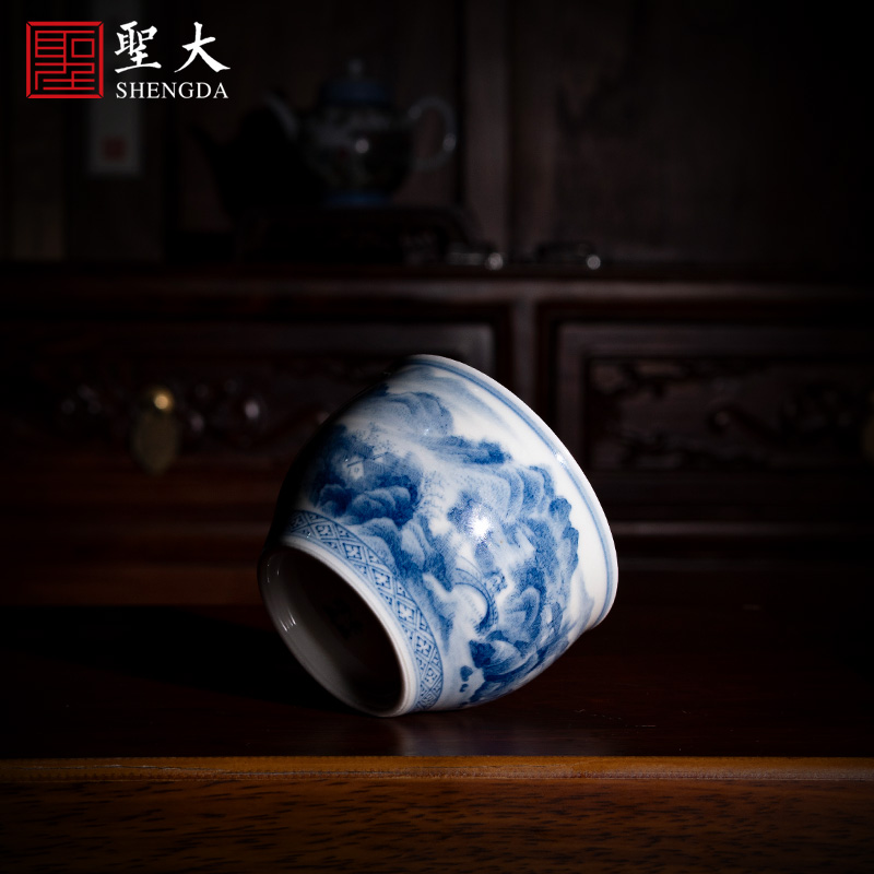 The big blue and white cylinder cup "nanshan implicit firewood" jingdezhen ceramic manual hand - made tea sample tea cup kung fu tea cups