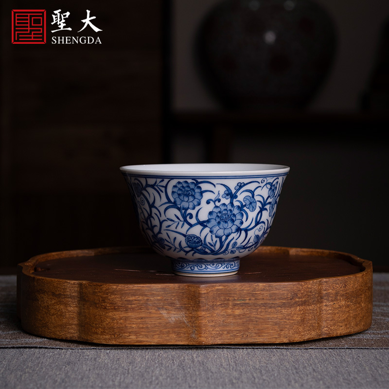 Holy big ceramic kung fu tea cup pure manual hand - made jingdezhen blue and white tie up lotus flower tattoo master cup sample tea cup tea set