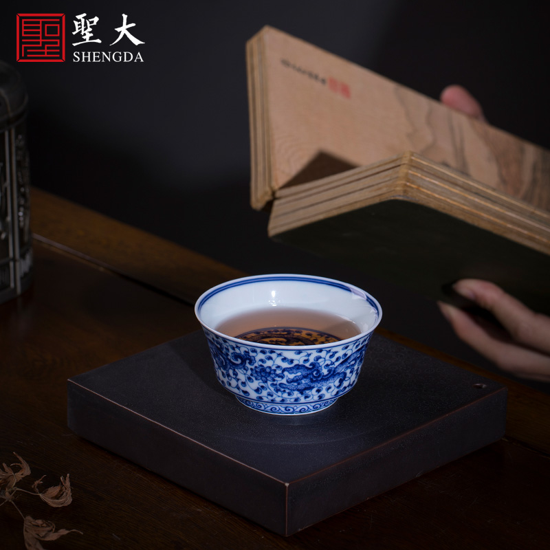 Santa teacups hand - made ceramic kung fu in blue and white dragon grain cylinder cup master cup sample tea cup of jingdezhen tea service