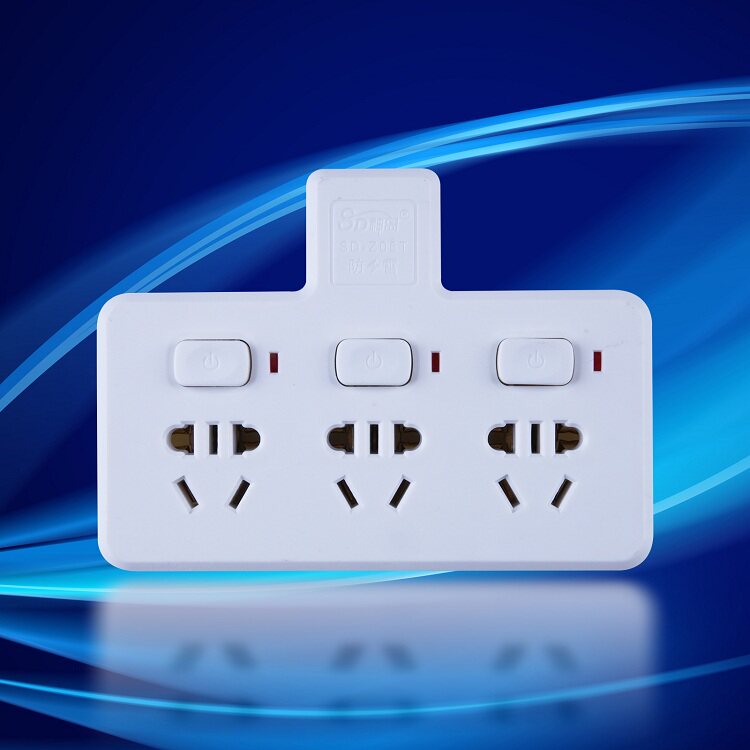 sd/神岛电器 新国标防雷型带独立控制一转三电源转换插座sd-z05-t