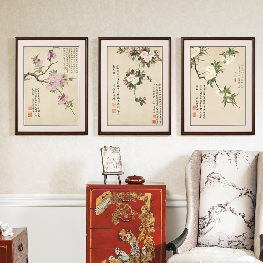 传统笔墨的绘画方式,让挂画更具中国风.