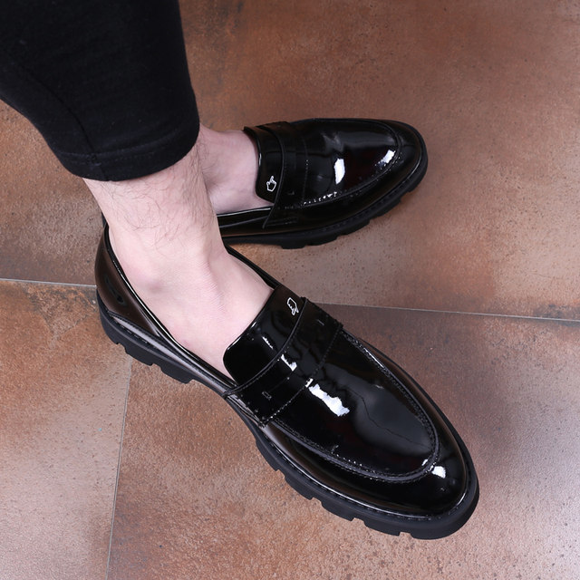 ເກີບໜັງແທ້ຂອງຜູ້ຊາຍພາກຮຽນ spring thick-soled height-increasing men's shoes Korean version versatility patent leather over-the-foot breathable shoes trendy British casual leather shoes