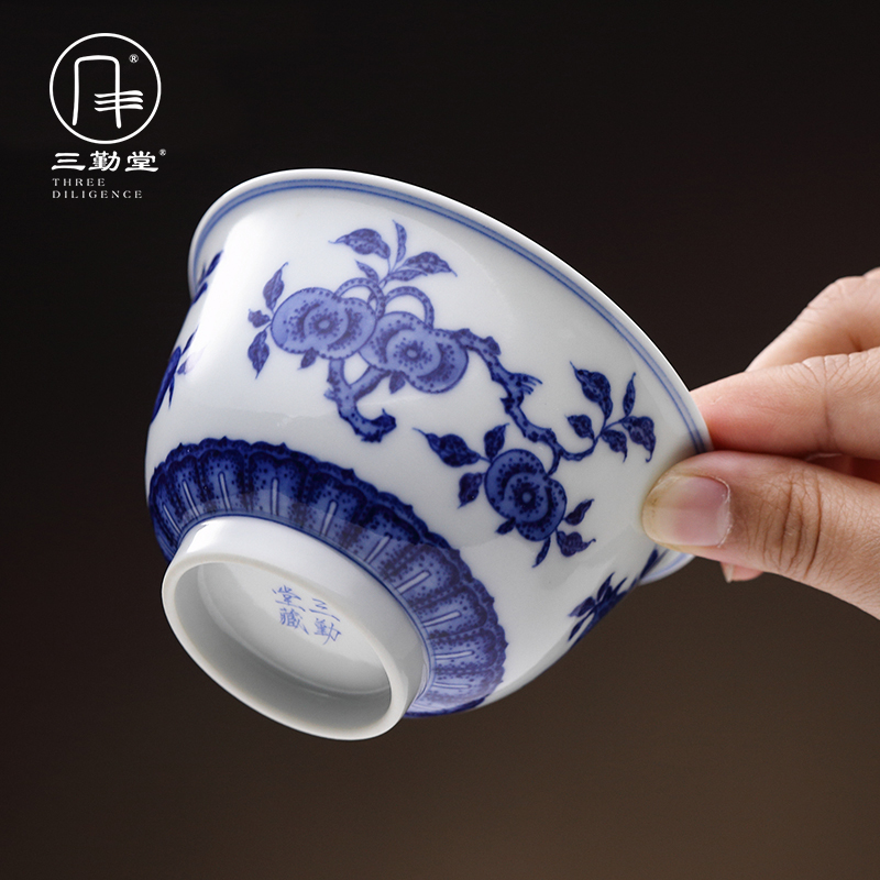 Three frequently hall of blue and white porcelain cups master cup single CPU jingdezhen ceramic kung fu tea pu - erh tea sample tea cup TZS283