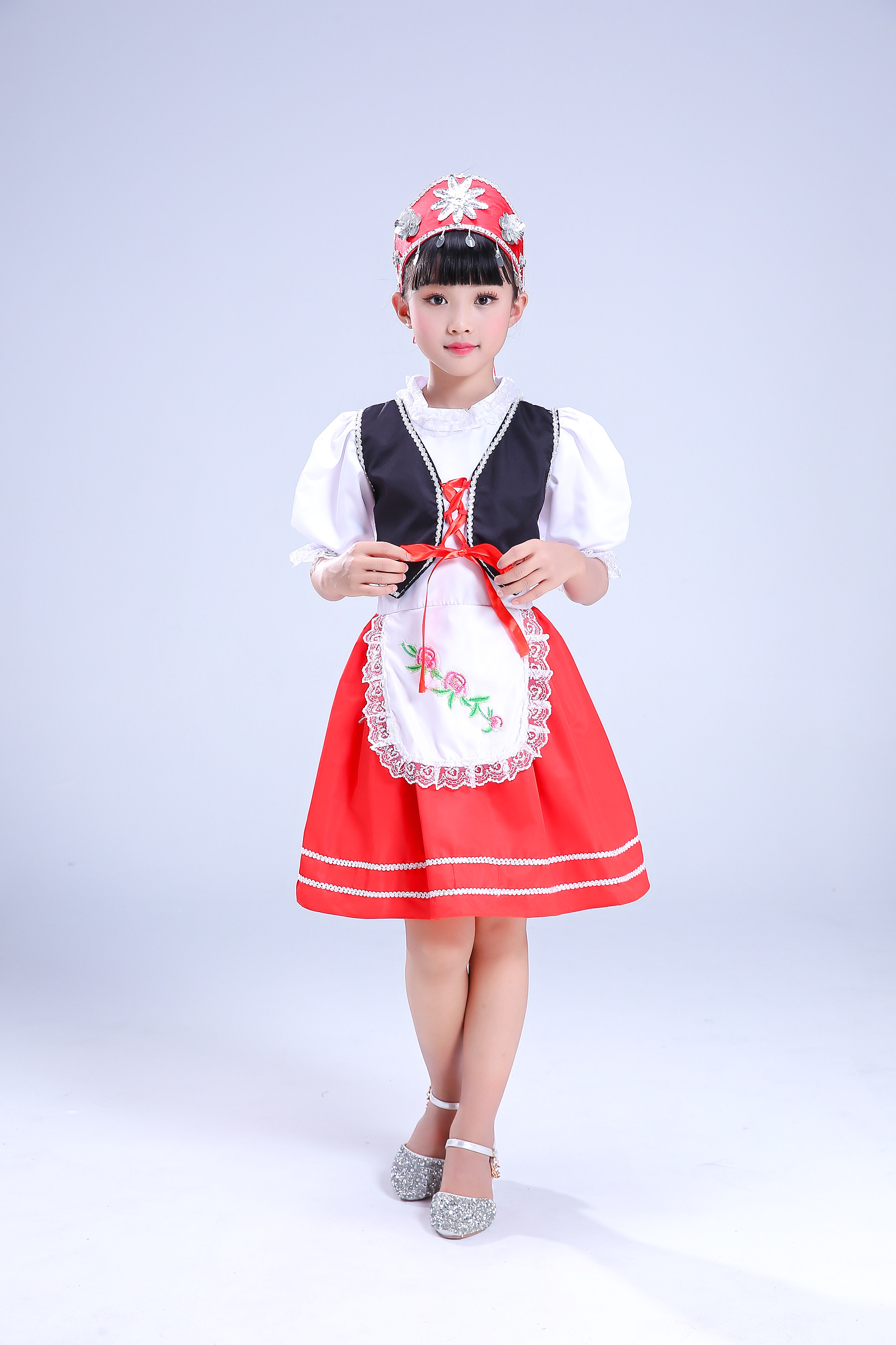 儿童俄罗斯民族舞蹈演出服装欧式宫廷公主裙女仆装外国