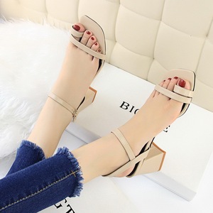 812-2 han edition fashion designer shoes comfortable summer thick with contracted joker high-heeled party head toe sanda