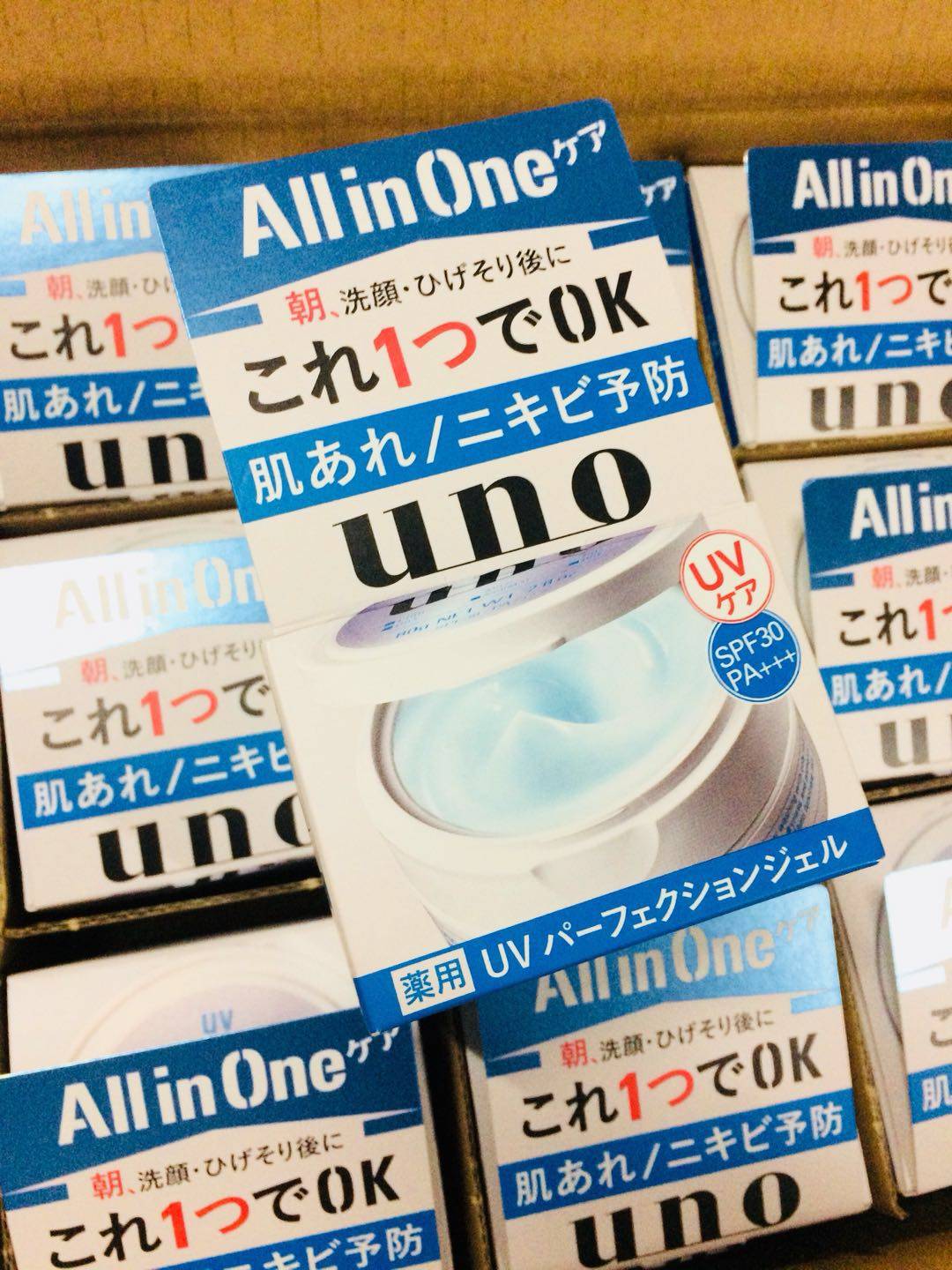 包邮日本 新款uno吾诺男士保湿补水控油多效合一防晒面霜80g