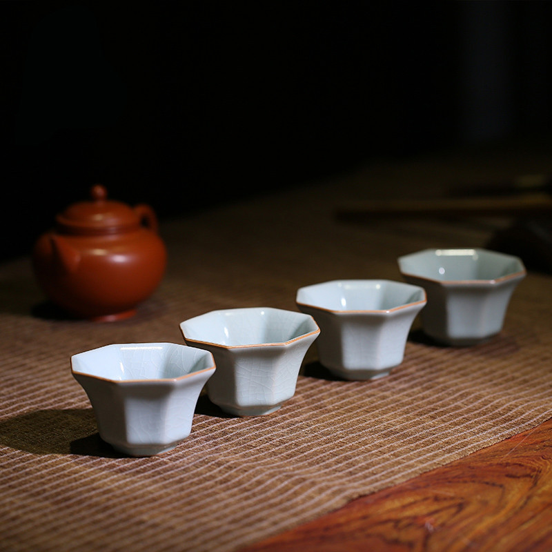 . Poly real boutique scene. Your up jingdezhen kung fu tea cups master S cup single cup sample tea cup of black tea cup