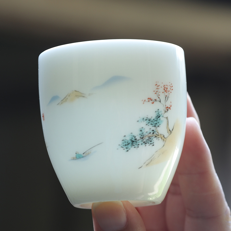 Suet jade white porcelain sample tea cup personal special ceramic kung fu master cup single cup tea tea, pu 'er small bowl