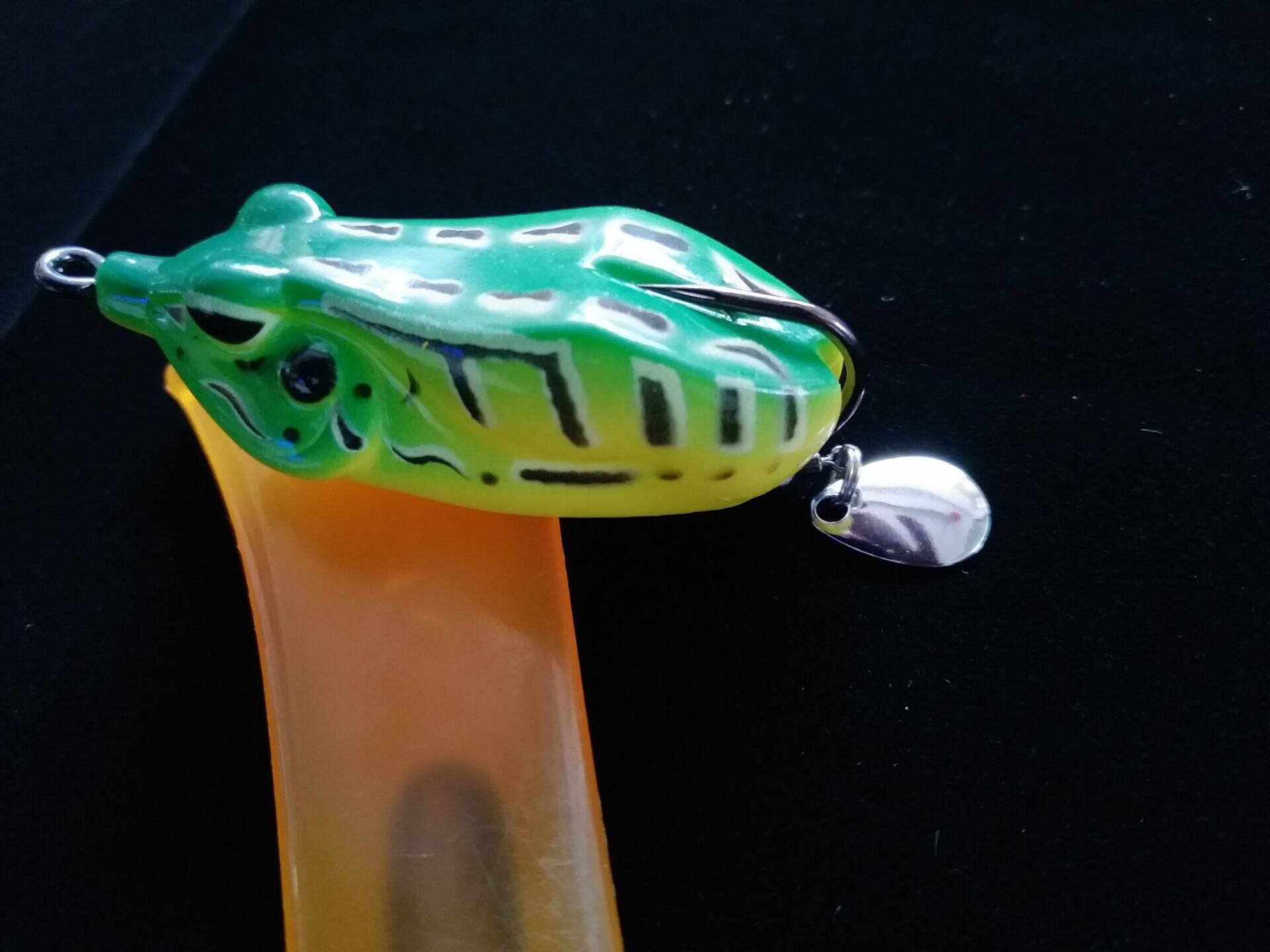 批发单钩雷蛙14.5克远投血槽钩鬼娃蛙雷强打黑专用淡水青蛙路亚饵