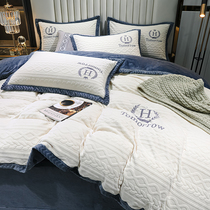 2021 carved flower thickened milk suede four pieces of cover double face suede bed with supplies winter minimalist flannel bed linen