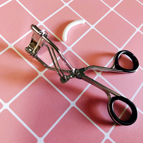 The hippo family helps you clip out the sun flower boutique refined wide-angle mascara and send the spare adhesive strips one by one