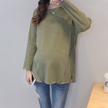 Pregnant women with new Korean-style loose striped tops in spring Pregnant women splicing long-sleeved T-shirts Spring and Autumn Breakdown shirts