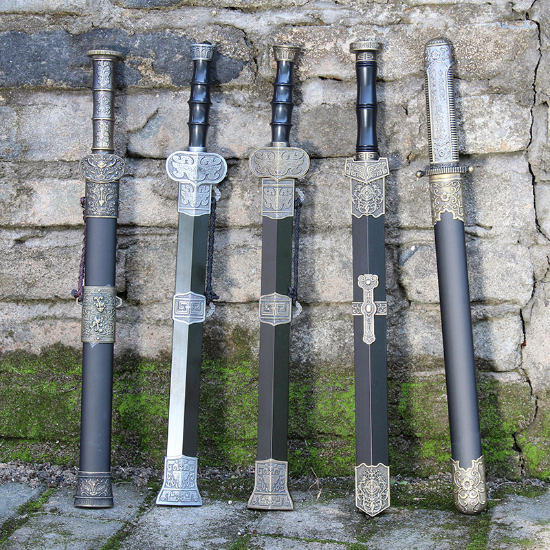 longquan best stainless steel sword self-defense soldier hall small dagger a great sword of the small han dynasty jian is not edged usually