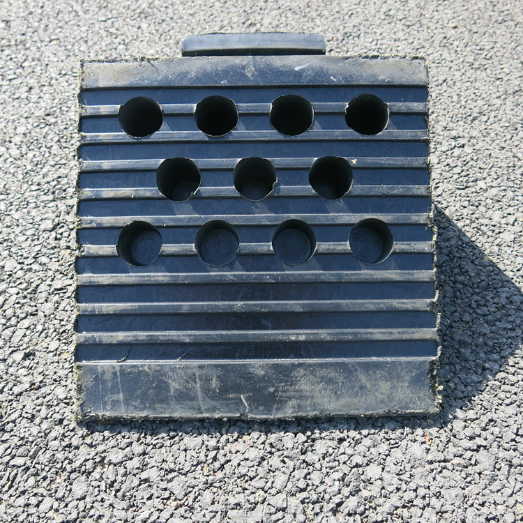 大型货车专用橡胶车轮止退器 防滑阻退三角木止胎器车轮挡