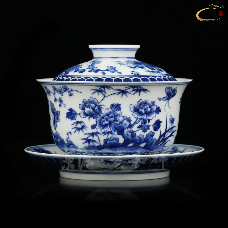 Jing DE and auspicious jingdezhen blue and white tureen grasses and ceramic tea set three cups of the four seasons to hand bowl of tea bowl