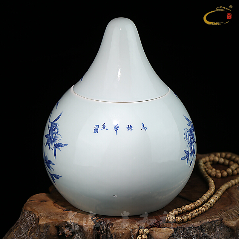 Jing DE and auspicious caddy fixings jingdezhen pure manual storage POTS limited collection wealth longevity and good canister