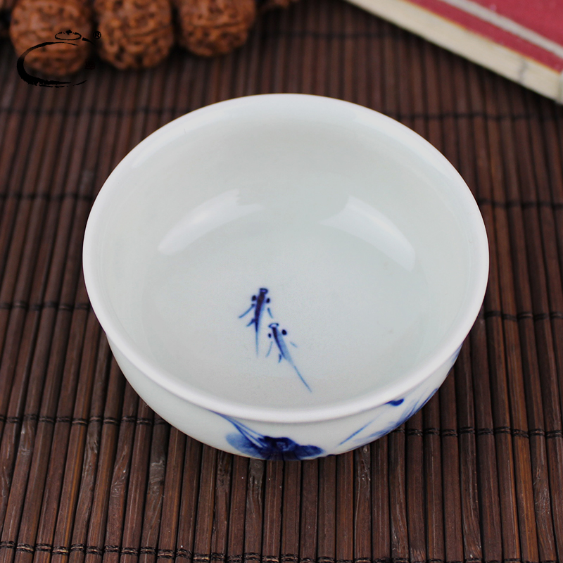 Blue and white lotus pond and auspicious the qing boring cup noggin ceramic cup sample tea cup hand - made ceramic bowl koubei