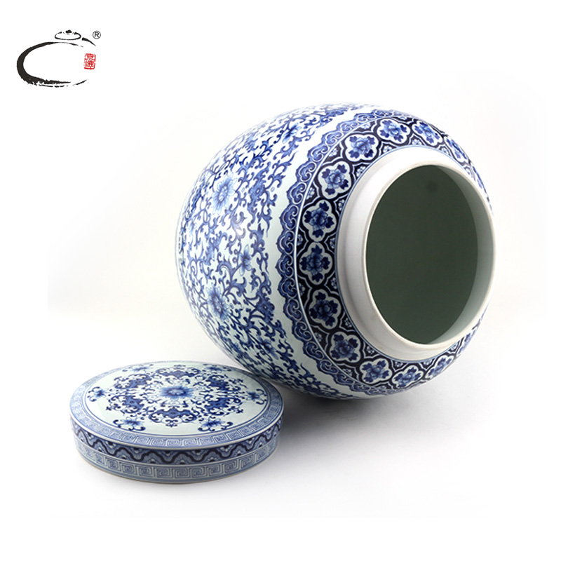 And auspicious jingdezhen blue And white large caddy fixings hand - made ceramic tea packaging gift boxes storage tank furnishing articles