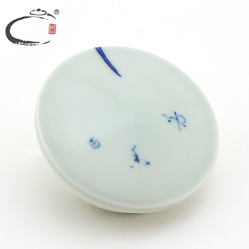 And auspicious jing DE jingdezhen blue And white by treasure bird caddy fixings hand - made ceramic seal pot gift tins
