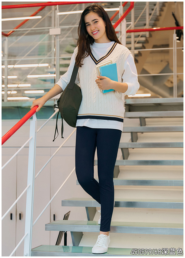 Uniqlo [Coperative Uniqlo U] Мужские повседневные джинсы прямых (мытье продукт) 447262