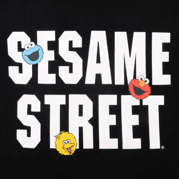 女装 (UT) SesameStreet印花连帽运动衫 158000 优衣库UNIQLO