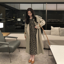 Khaki windbreaker women long Korean version of loose student 2020 Spring and Autumn New oversize fashion coat tide